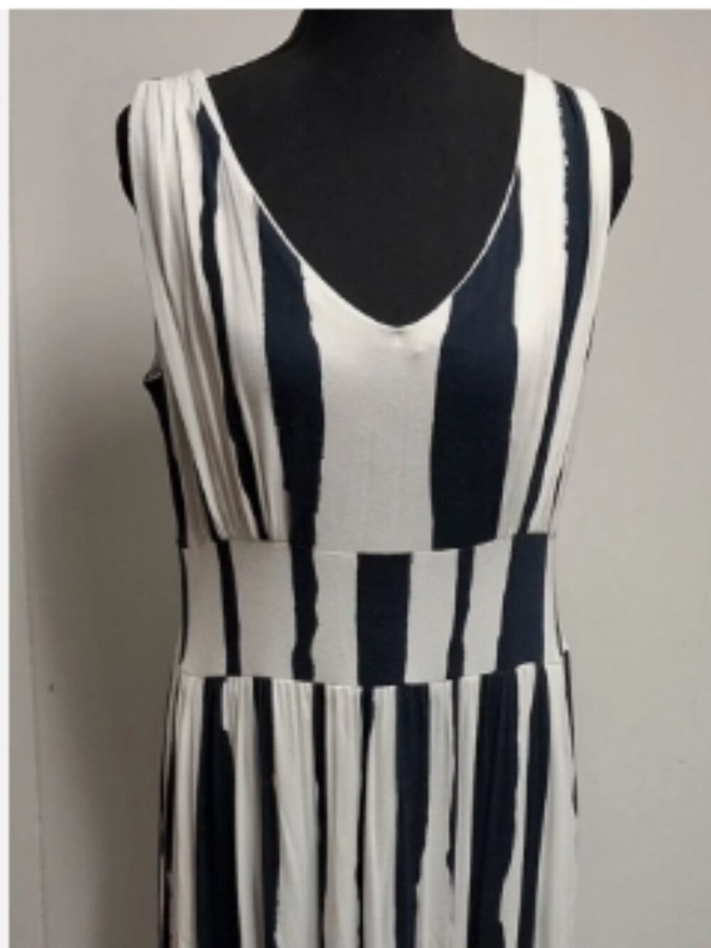 Zoe Women's Lined B&W Striped Floral Dress Size 9M #308